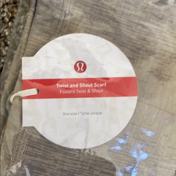 •LULULEMON• scarf - Picture 5 of 7